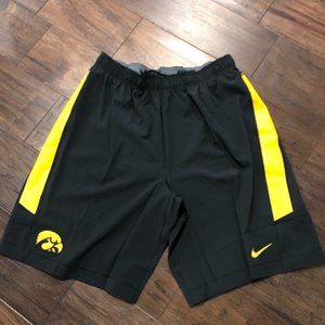 Nike Iowa Hawkeyes Workout Shorts XL